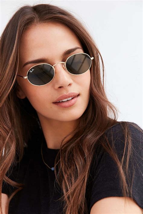 oval shaped ray ban sunglasses.